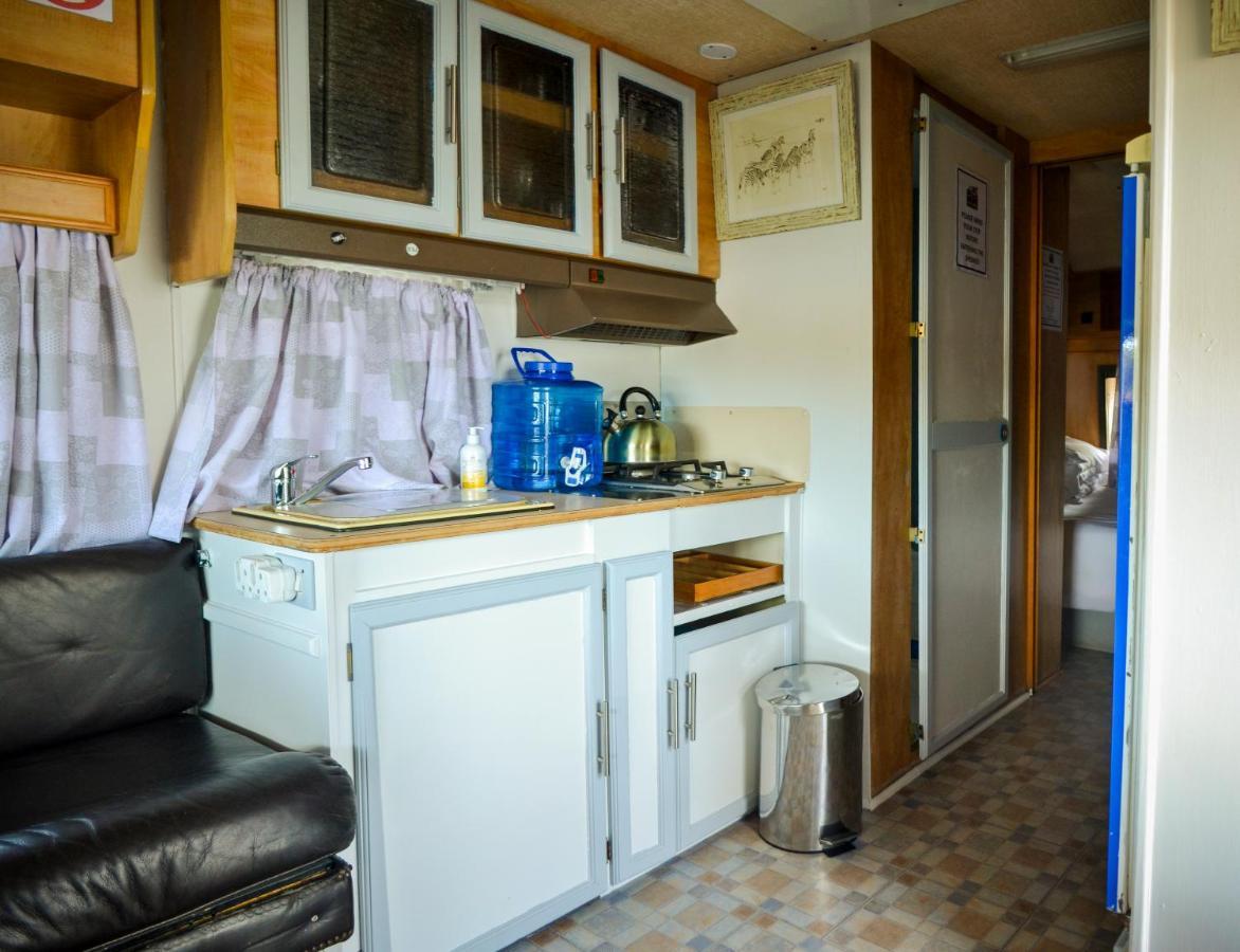 Maggie May House Boat - Colchester - 5Km From Elephant Park Exterior photo